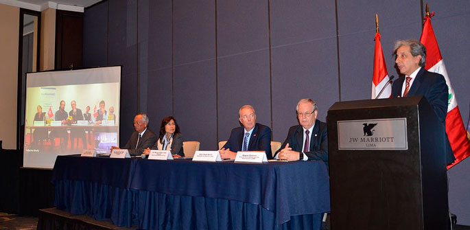 El Ministro del Ambiente, Manuel Pulgar-Vidal, inaugura la segunda fase de CLIMANDES.